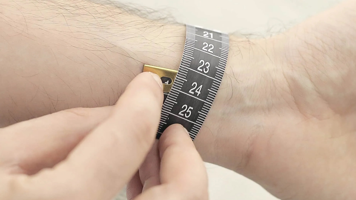 نحوه اندازه گیری بند ساعت مچی